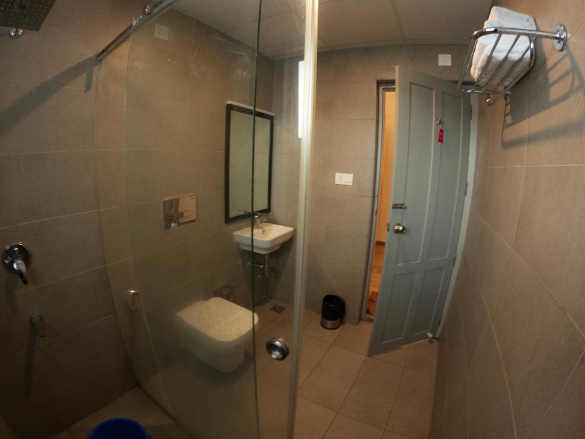 Hotel B R Regency トリバンドラム エクステリア 写真