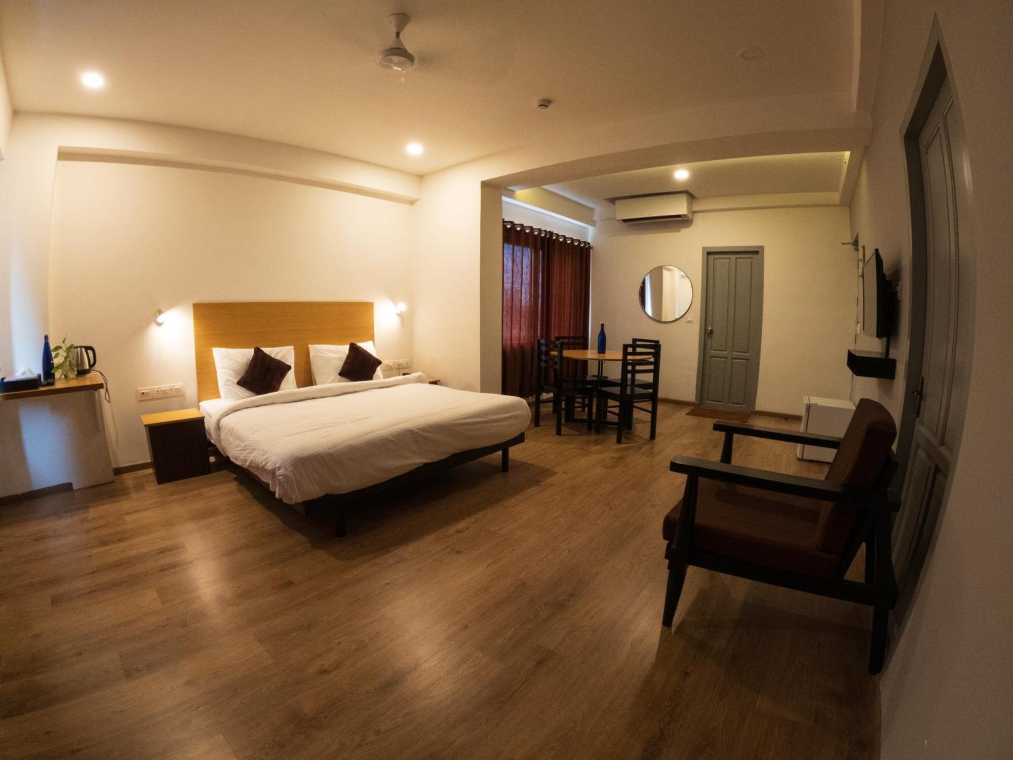 Hotel B R Regency トリバンドラム エクステリア 写真